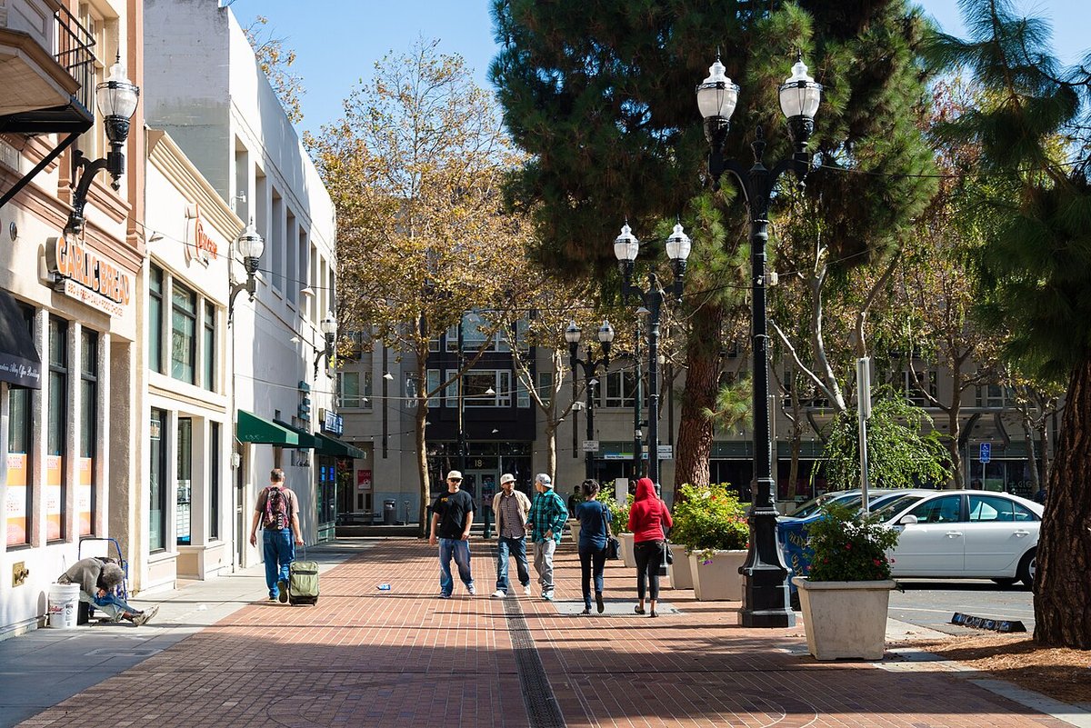 Fountain Valley, CA - Fountain Alley - Wikipedia